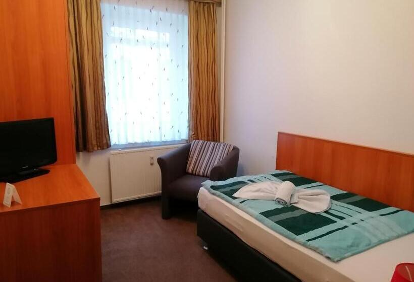 Пансион Garni Zum Goldenen Ring