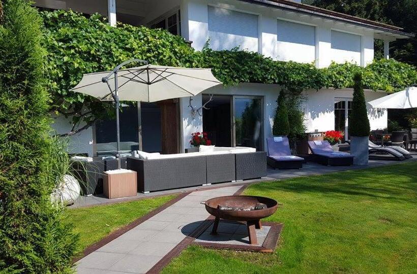 Пансион Gästehaus Tanneck