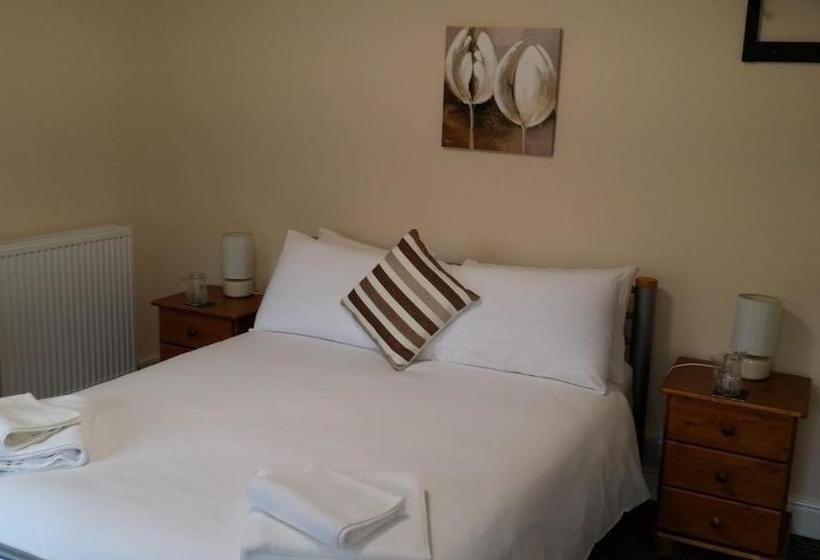 Пансион Guesthouse At Rempstone