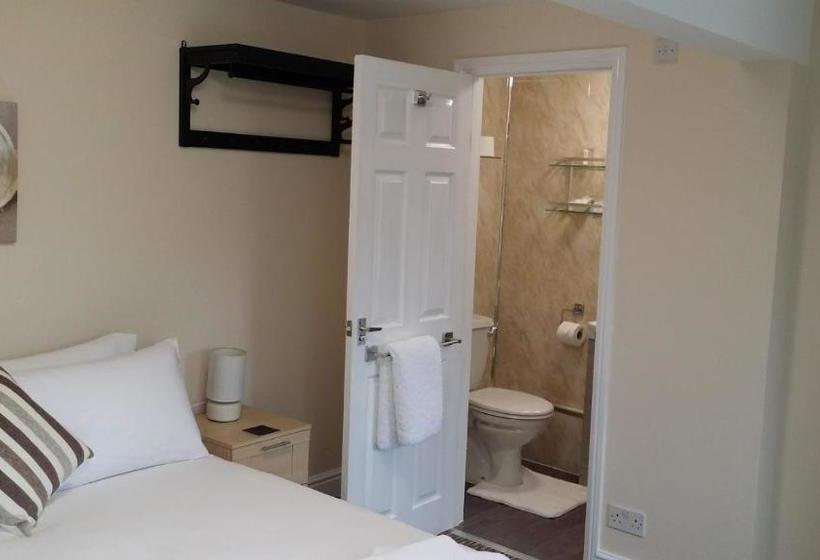 Пансион Guesthouse At Rempstone