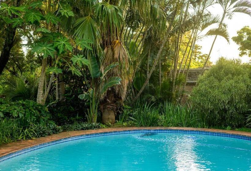 פנסיון Hlulala Guest House