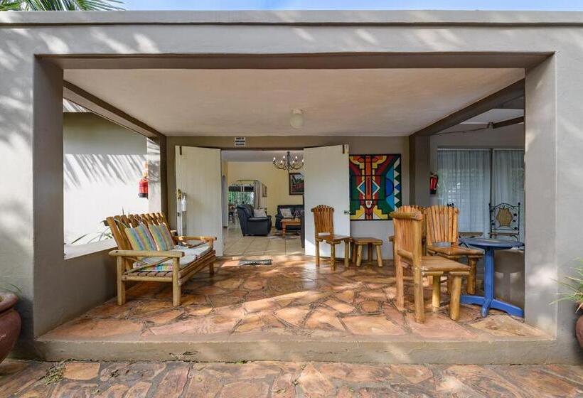 פנסיון Hlulala Guest House