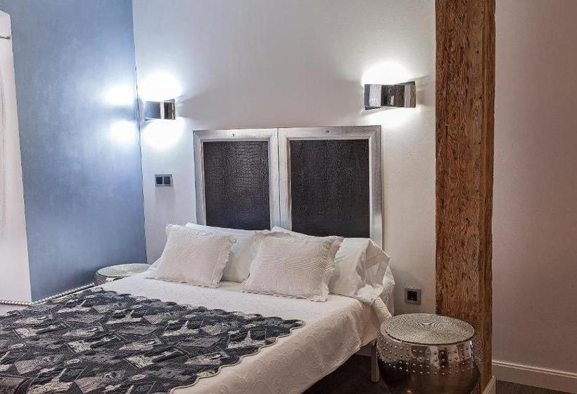 بنسيون Hostal Jardin Secreto