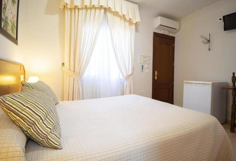 ペンション Los Gallos