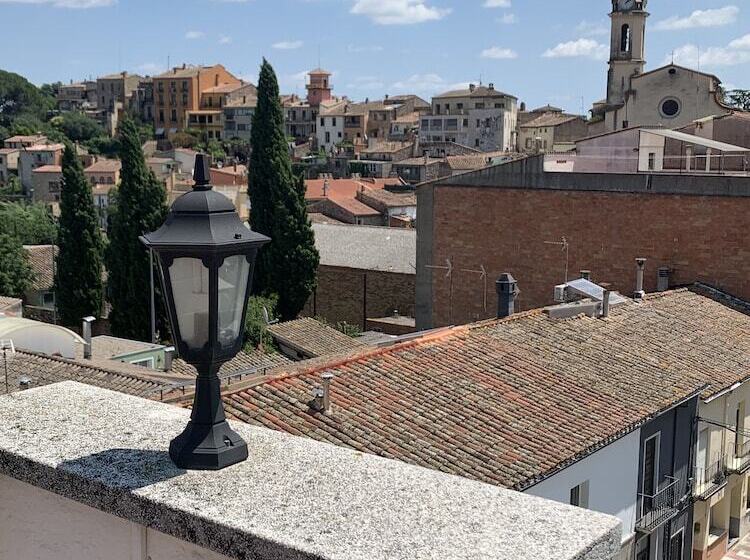 پانسیون Hostal Tarres