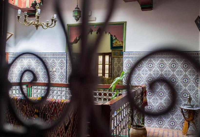 پانسیون La Colombe Blanche