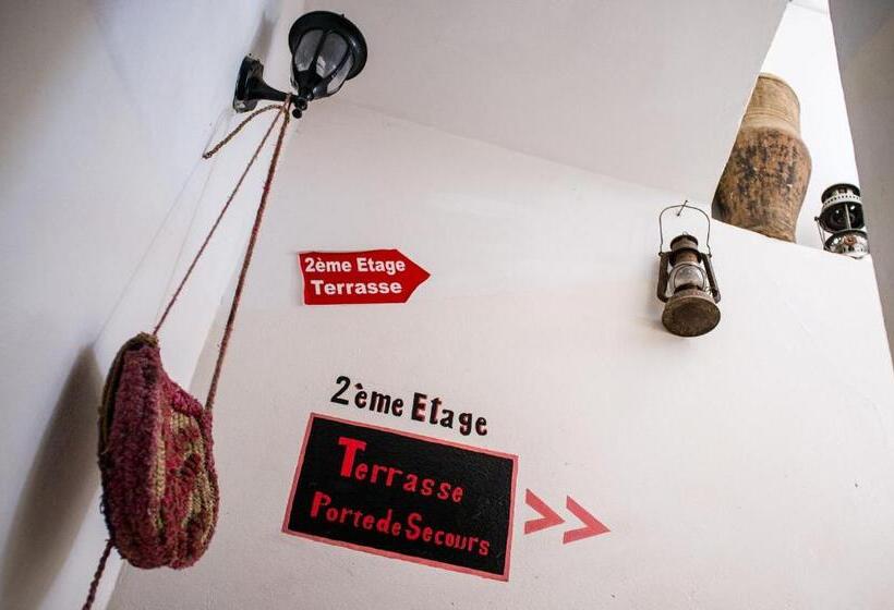 پانسیون La Colombe Blanche