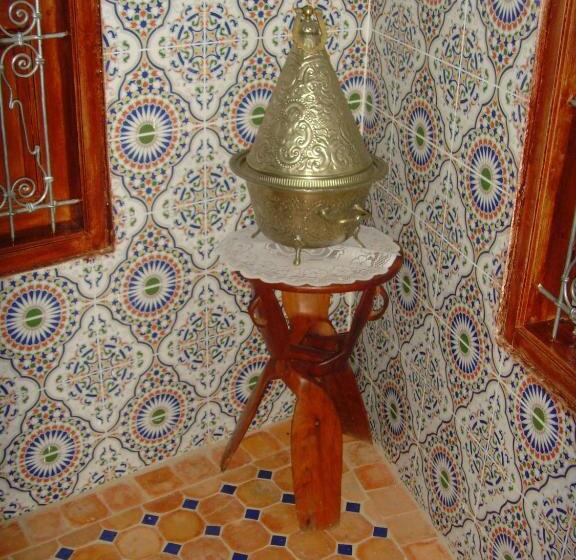 پانسیون La Colombe Blanche