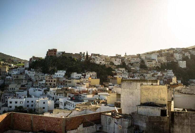 پانسیون La Colombe Blanche