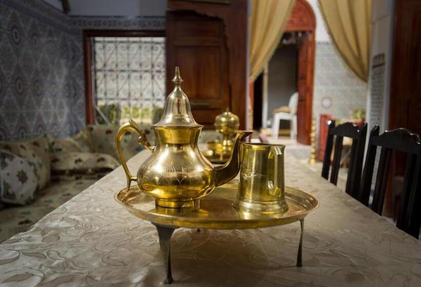 پانسیون La Colombe Blanche