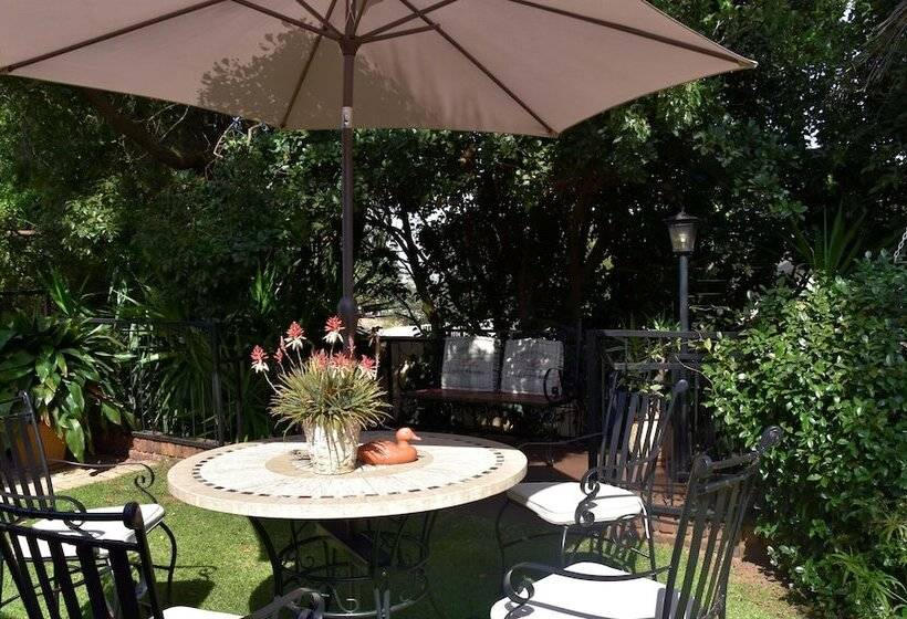 פנסיון Lamor Guest House