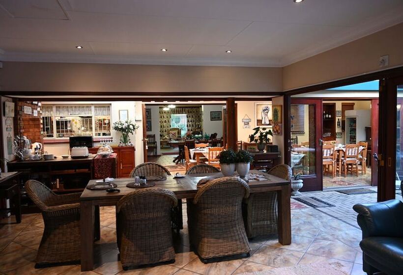 פנסיון Lamor Guest House