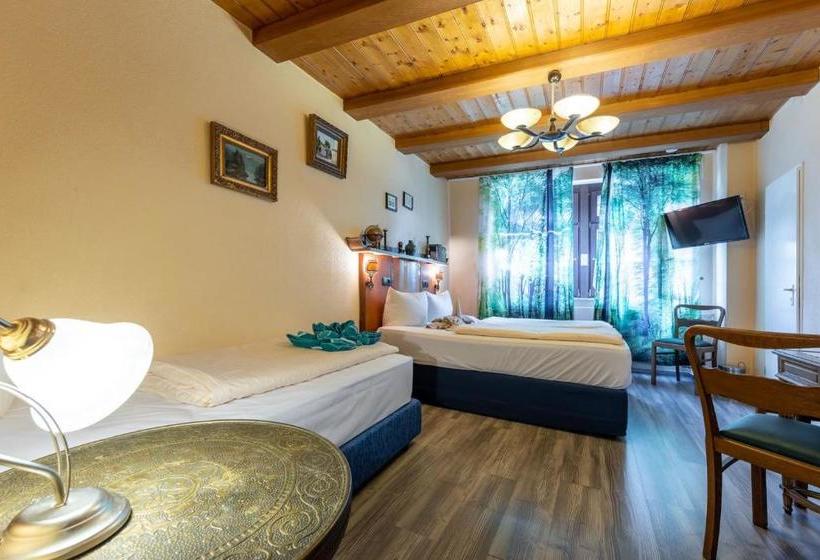 פנסיון Landgasthof Eschbacher Katz