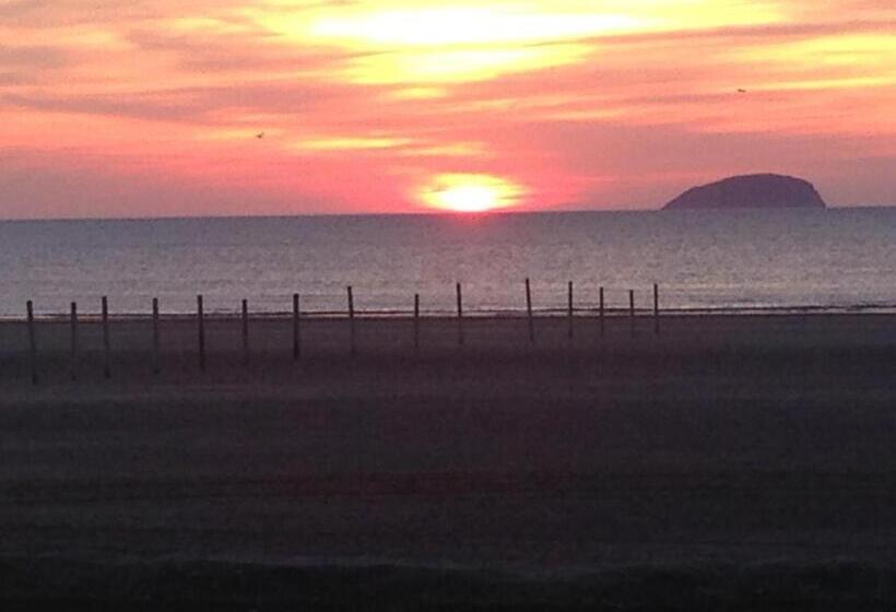 פנסיון Linden Lodge Guest House