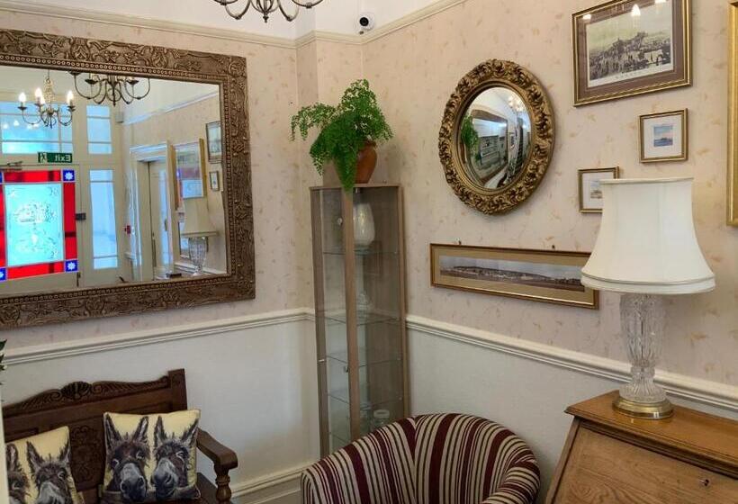 פנסיון Linden Lodge Guest House