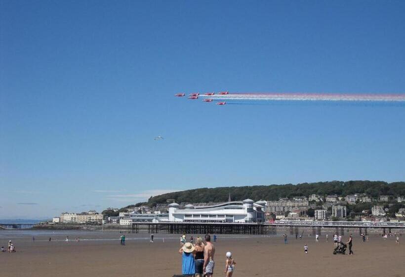 פנסיון Linden Lodge Guest House