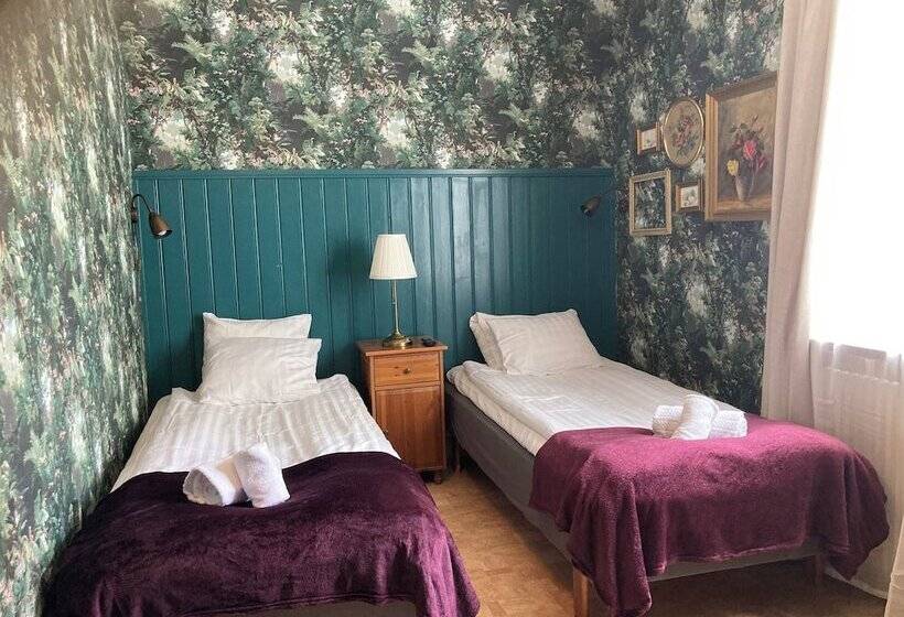 Пансион Madam Blå