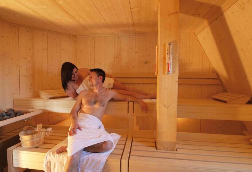 ペンション Naturparkhotel Schwarzwaldhaus