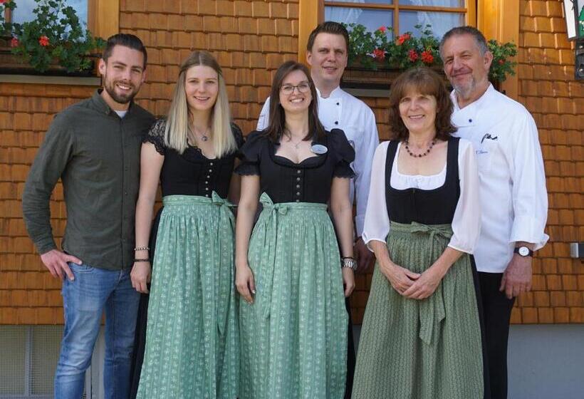 ペンション Naturparkhotel Schwarzwaldhaus