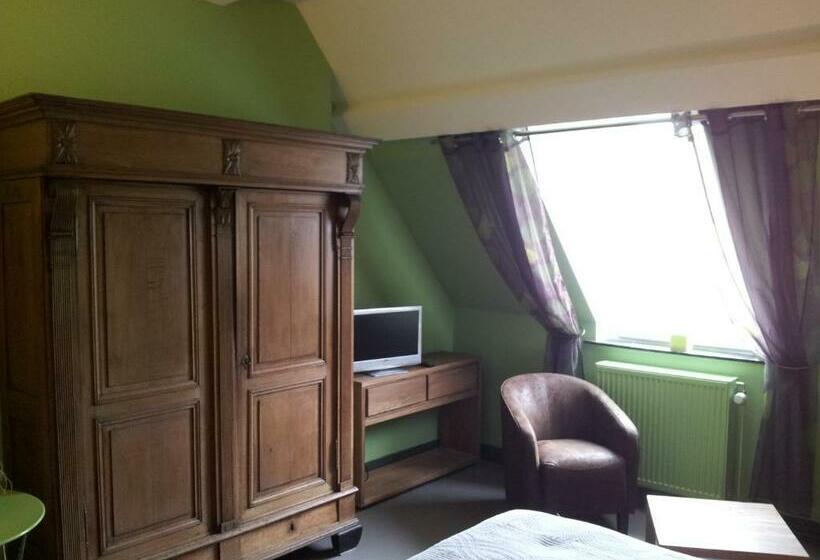 ペンション New Castle