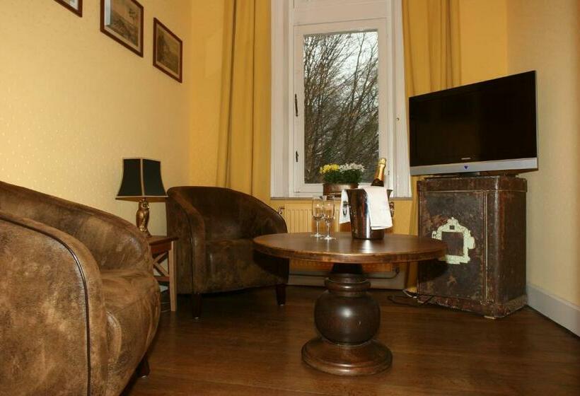 ペンション New Castle