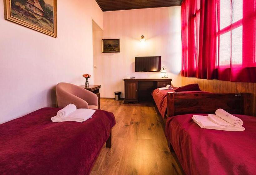 פנסיון Penzion Benatky