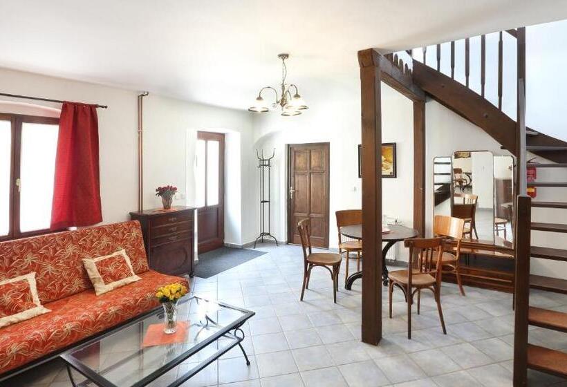 پانسیون Penzion Na 15. Poledníku