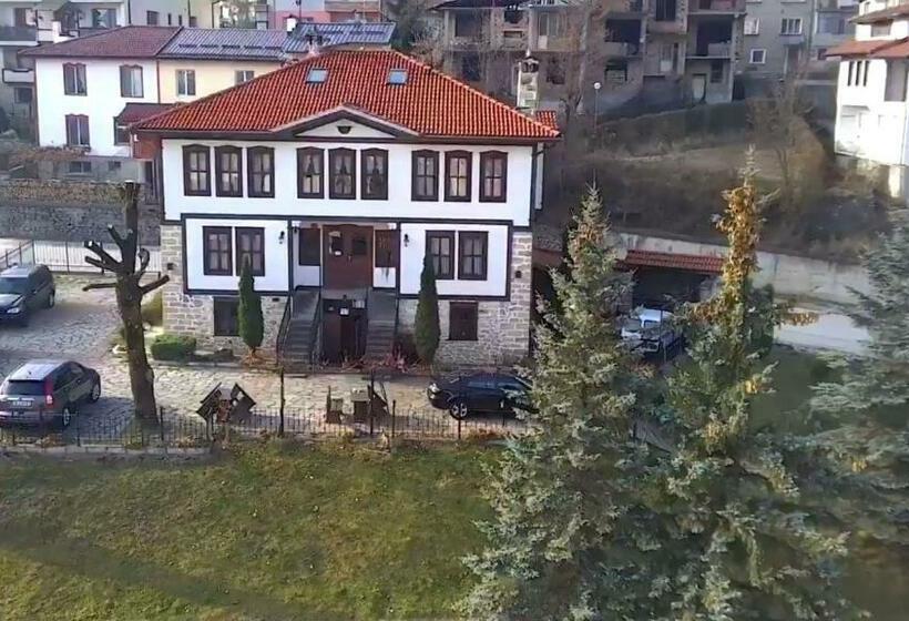 بنسيون Petko Takov's House