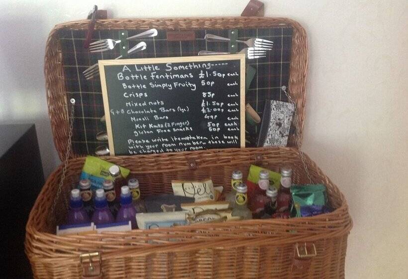 ペンション The Cherry Tree Guest House