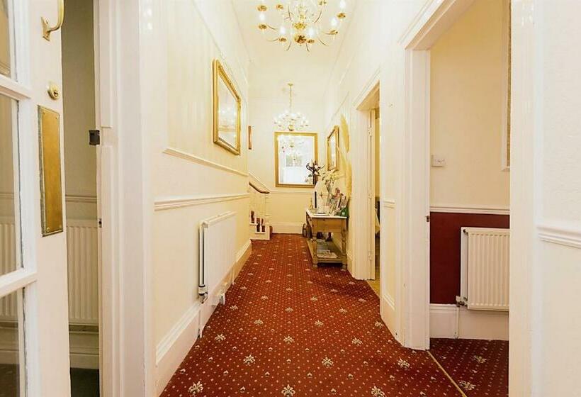 펜션 The Daylesford Guest House