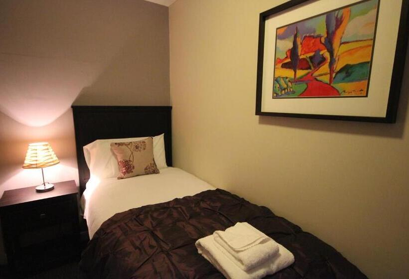 بنسيون The Dibbinsdale Inn