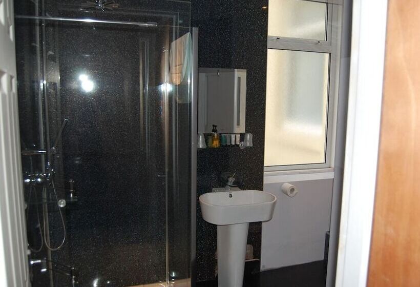 ペンション The Dragonfly