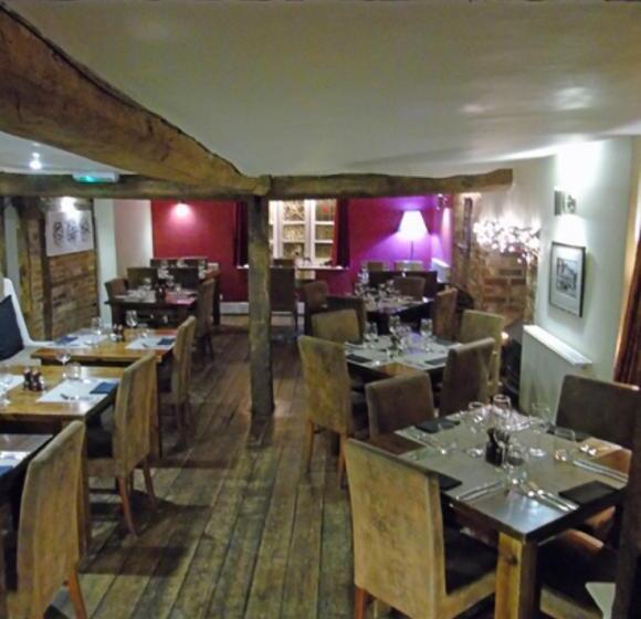 بنسيون The Falcon At Hatton