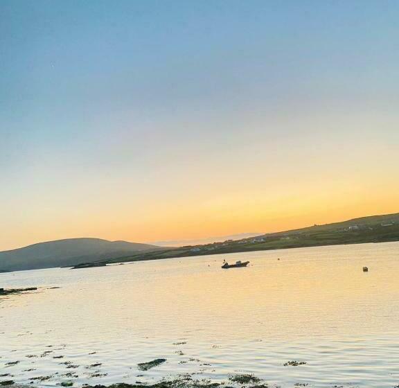 פנסיון The Ferry Boat