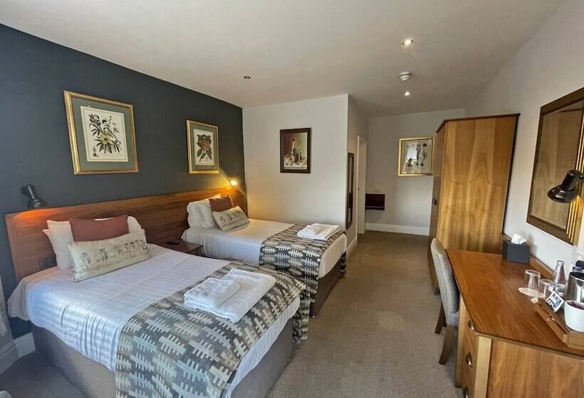 פנסיון The Jug And Bottle