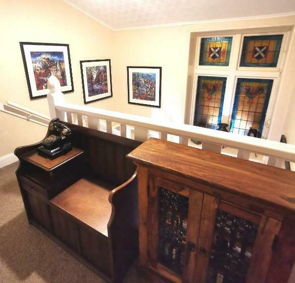 بنسيون The Knowe Guest House