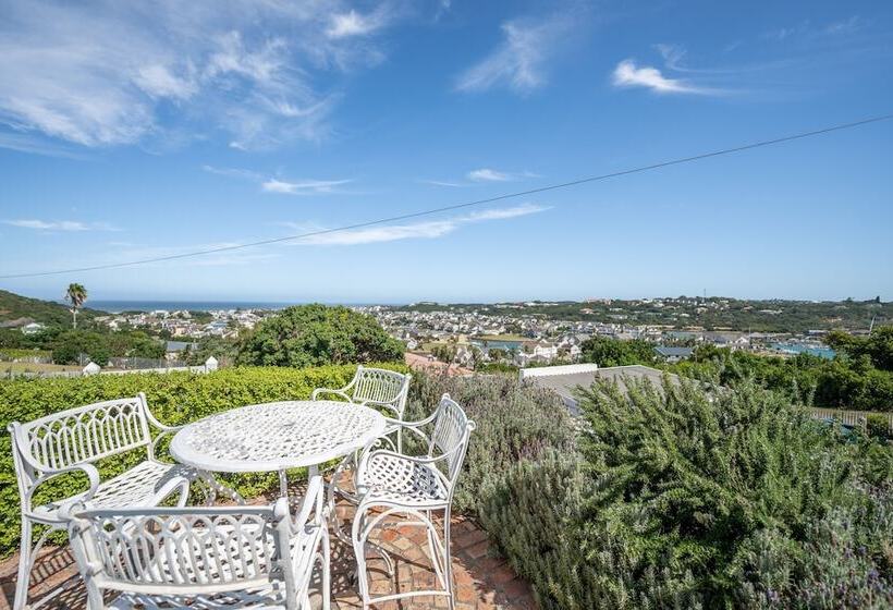 پانسیون The Lookout Guest House