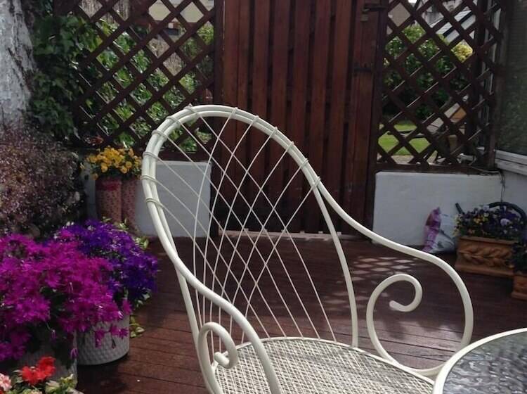 Пансион The Old Coach House