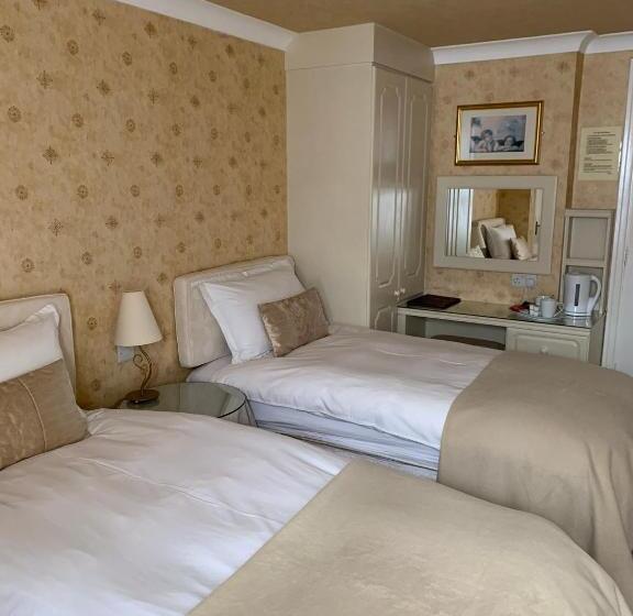 Пансион The Old Coach House