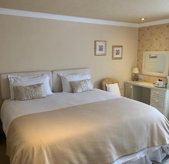 Пансион The Old Coach House