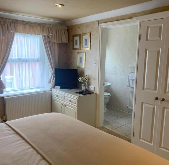 Пансион The Old Coach House