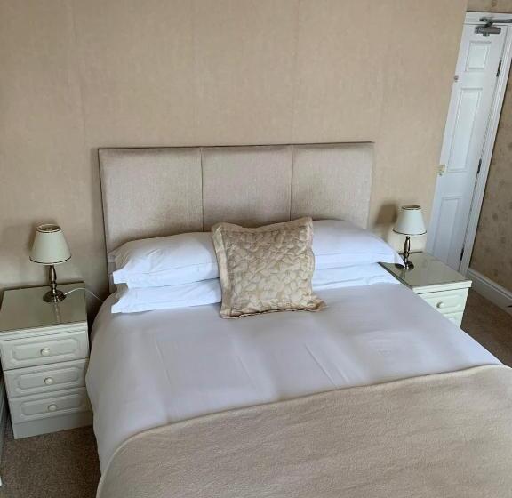 Пансион The Old Coach House