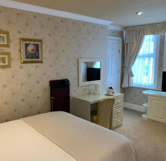 Пансион The Old Coach House