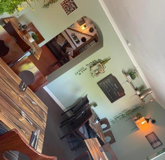 Пансион The White Hart Inn