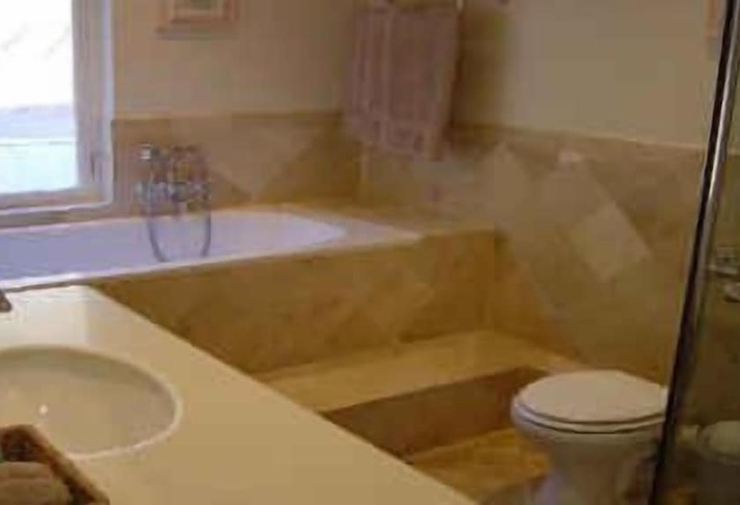 بنسيون Villa Hout Bay Heights