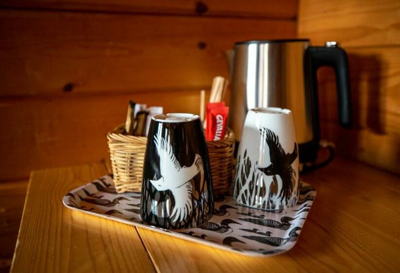 پانسیون Vogafjós Farm Resort