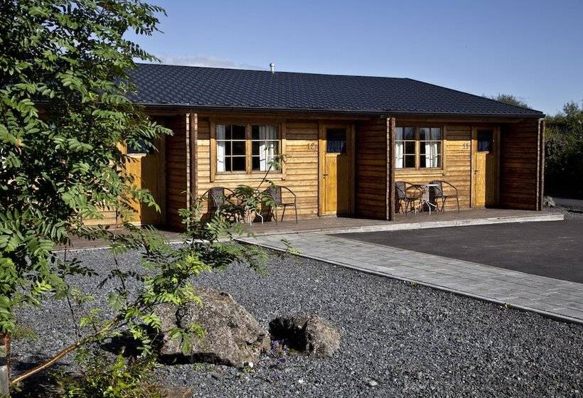 پانسیون Vogafjós Farm Resort