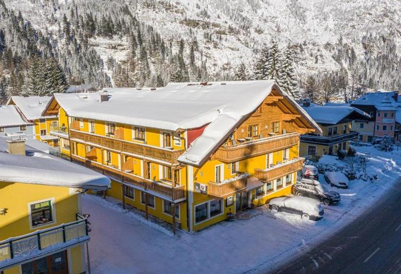 ペンション Alpinspa Zur Post