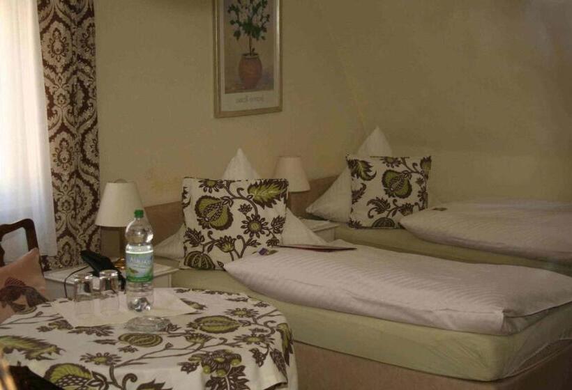 Pension Adler Untertürkheim