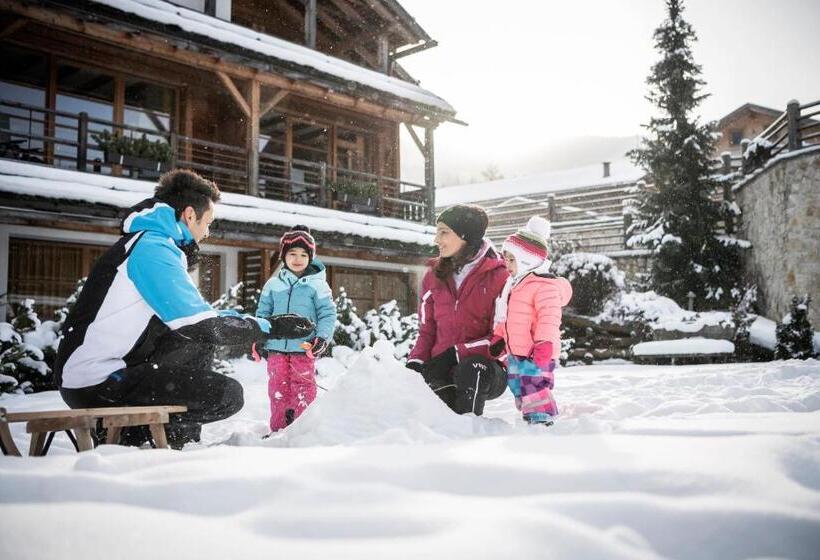 Post Alpina  Family Mountain Chalets